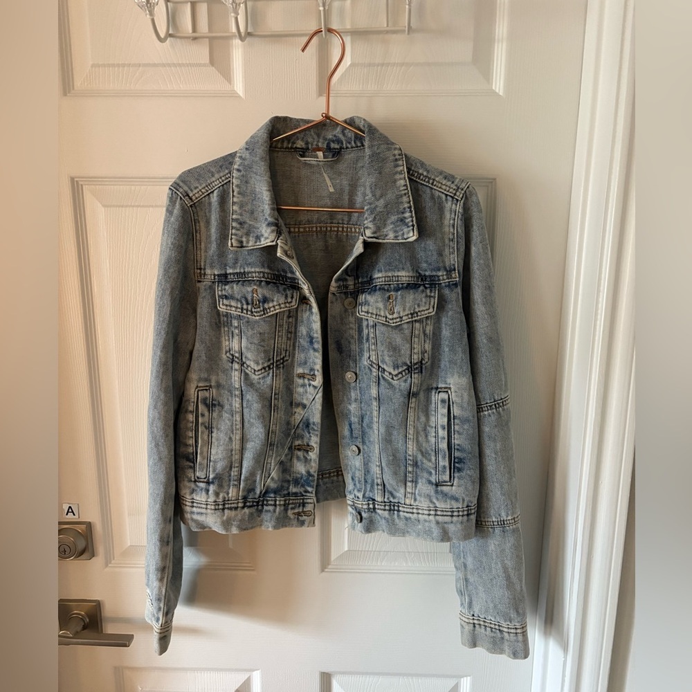 Free People Denim Jacket Size S - Picture 2 of 5